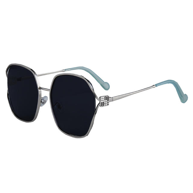 Ottoman 7557 new hollow out large frame slimming women's sunglasses, sunglasses, metal fashion frames can be matched with myopia